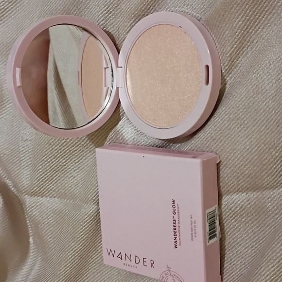 WANDER BEAUTY WANDERESS GLOW Highlighter in After Hours - Picture 1 of 8